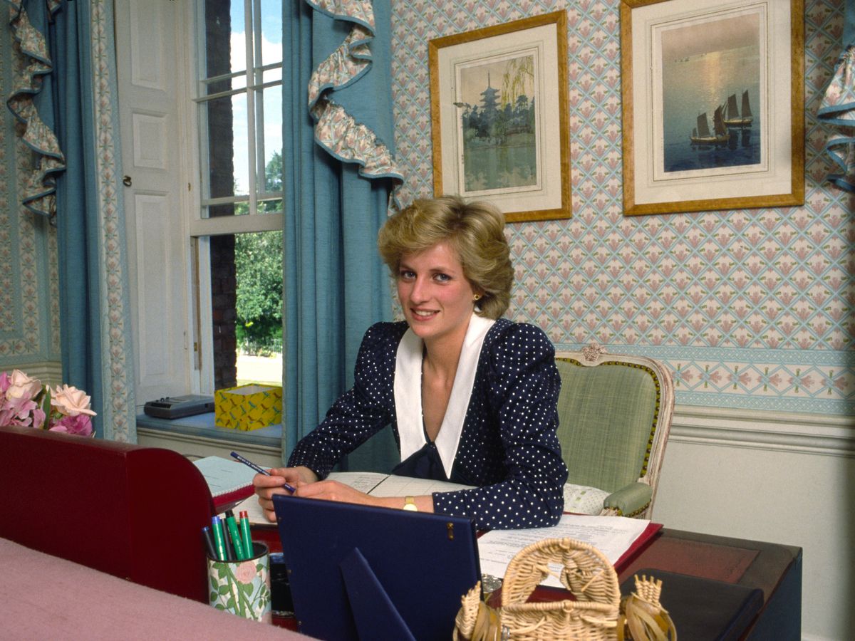 Life In a Royal Residence: The Truth About “Damp” Digs, Cheap Rent, and Nosy Palace Guards