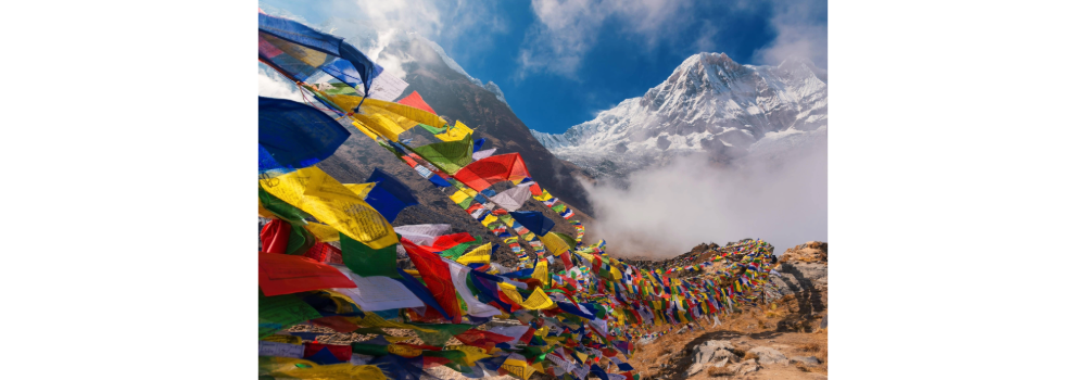 Sagarmatamountain_Prayerflag_everestbasecamp_Nepal
