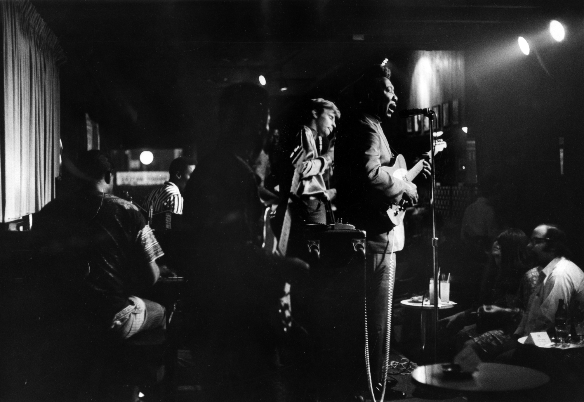 Muddy Waters and his band perform at the Plugged Nickel, 1321 N. Wells St., on Aug. 22, 1969. (Ron Pownall/Chicago Tribune)