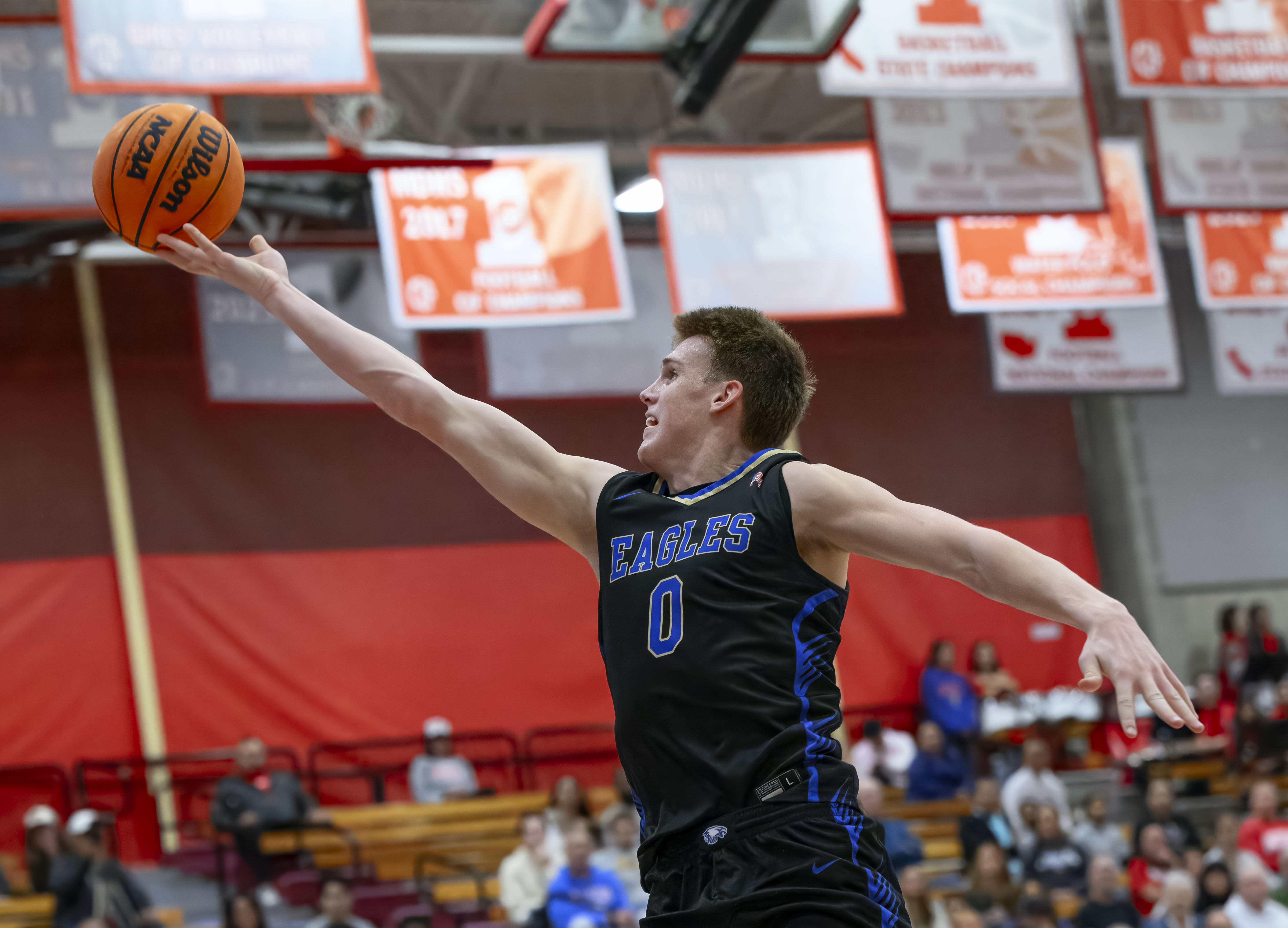 Santa Margarita forward Drew Anderson makes an easy lay-up against Mater Dei in a Trinity League basketball game in Santa Ana on Wednesday, January 28, 2026. (Photo by Paul Rodriguez, Contributing Photographer)
