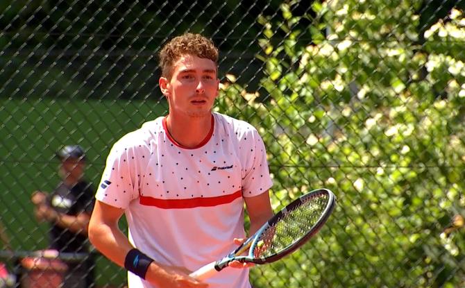 TENNIS : Romain Faucon poursuit son ascension
