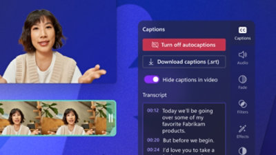 一位女士在視訊通話中發言，螢幕上顯示字幕和文字記錄。
