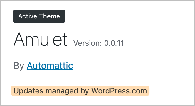 Viene mostrato l'avviso "Aggiornamenti gestiti da WordPress.com_XTM_ATTR_QUOTE_ con un tema di Automattic.