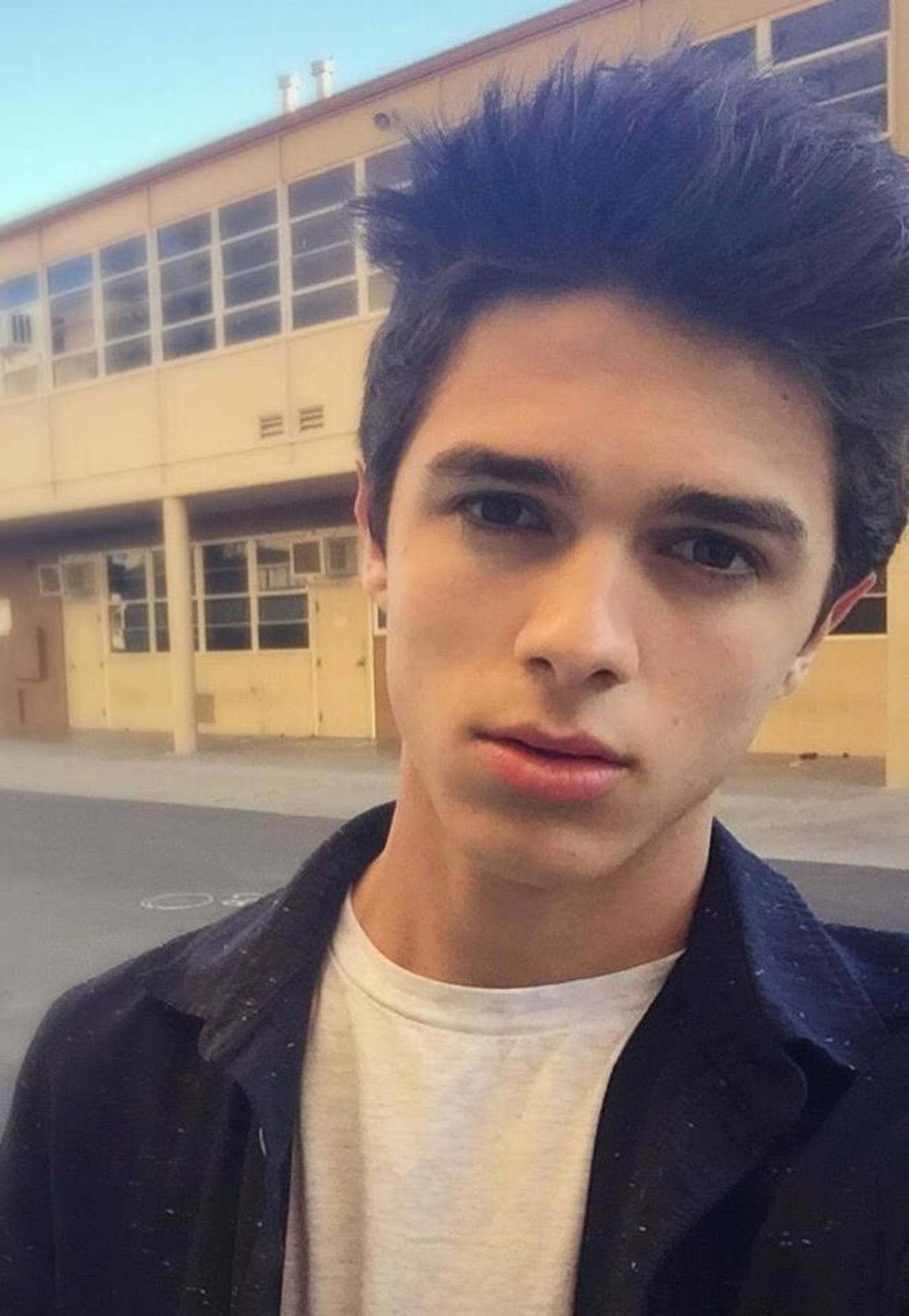 Brent Rivera mod bygning brand eksplosions tapet Wallpaper