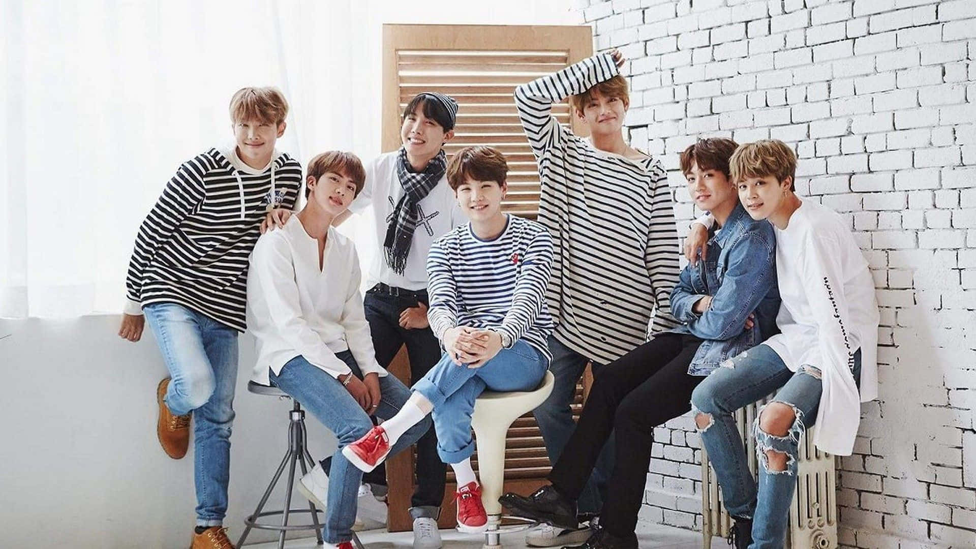 Shine Bright Like a Diamond Wallpaper