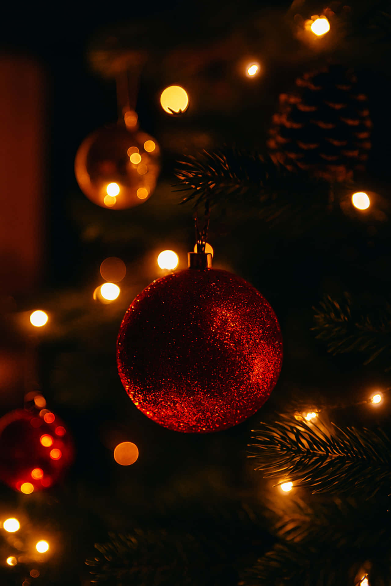 Christmas Tree Decorations Wallpaper