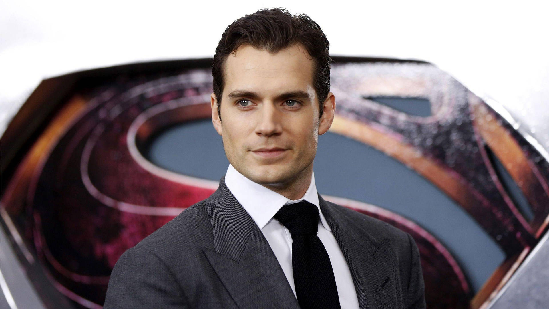 Henry Cavill Superman Premiere Wallpaper