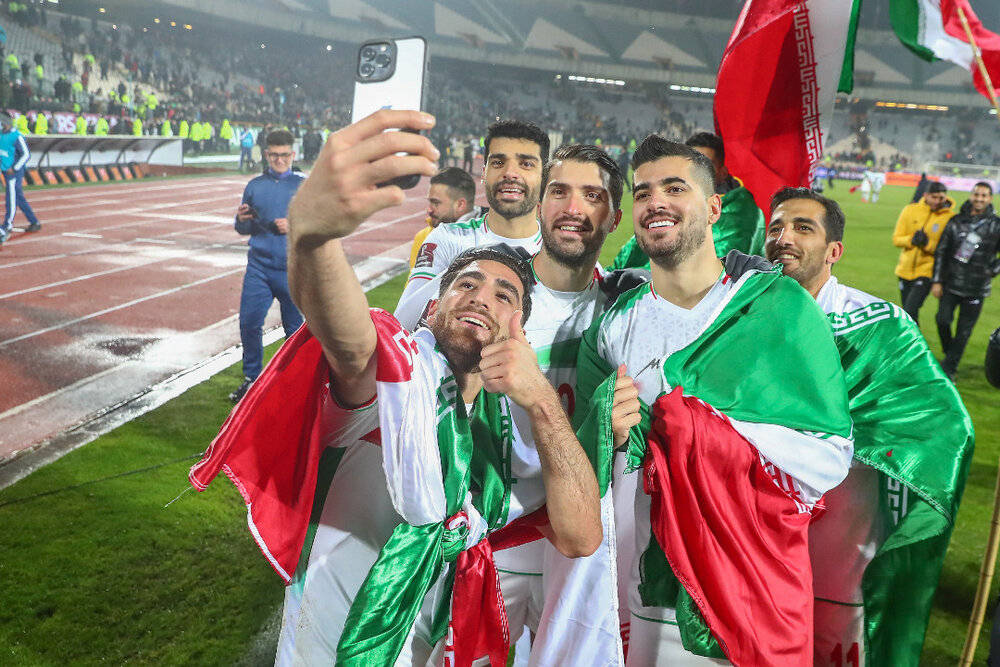 Irans Fotbollslandslag Tar Selfie Wallpaper