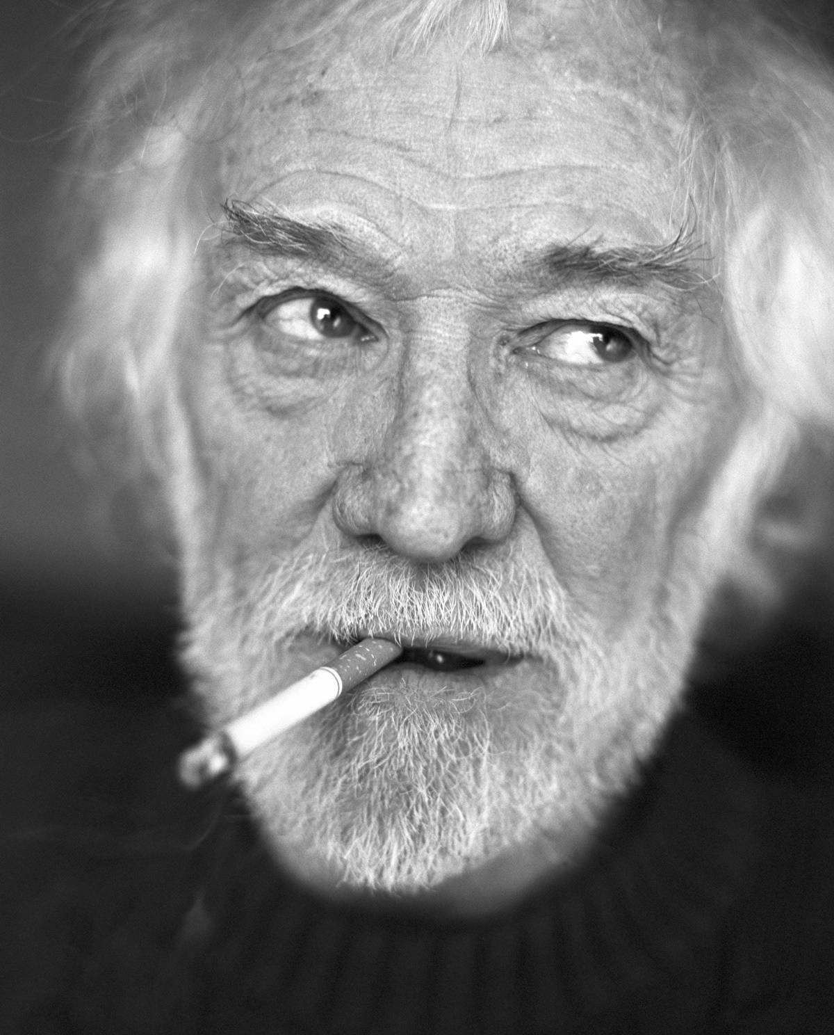Ierse Acteur Richard Harris Portretfoto Achtergrond